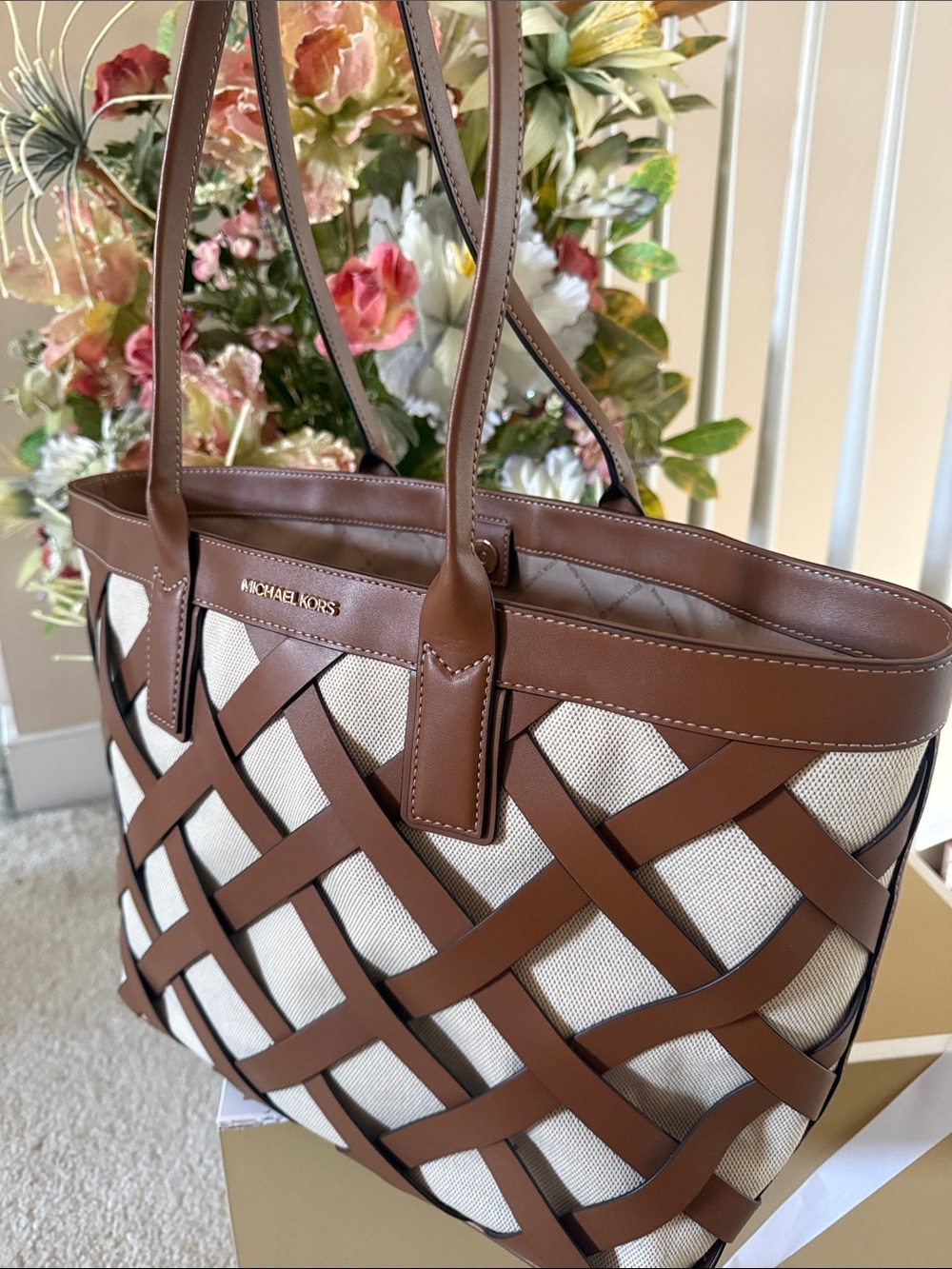 Michael Kors Sieana Large Tote Brand New Authentic 14x12 - Picture 2 of 10
